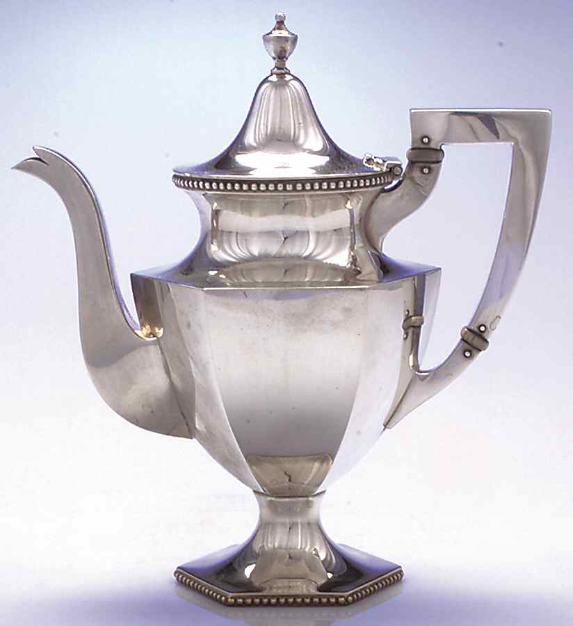 Colonial-Beaded (Sterling, 500, Hollowware) Teapot by Kirk Stieff-1