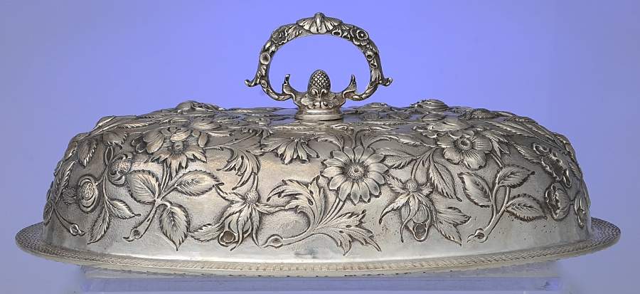 Repousse-Full Chased-Hand Chased Lid for 10" Oval Double Vegetable by Kirk Stieff-1