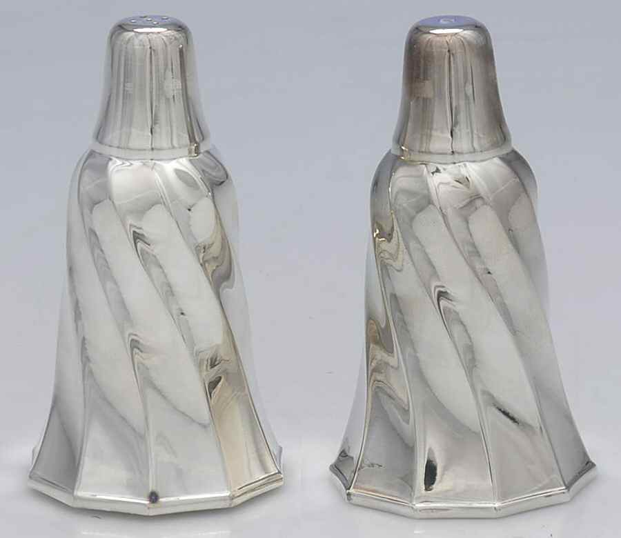 Keswick (Silverplate, Hollowware) Salt and Pepper Set by Kirk Stieff-1