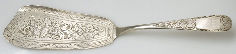 Mayflower (Coin) Large Solid Bright Cut Fish Server by Kirk Stieff-1