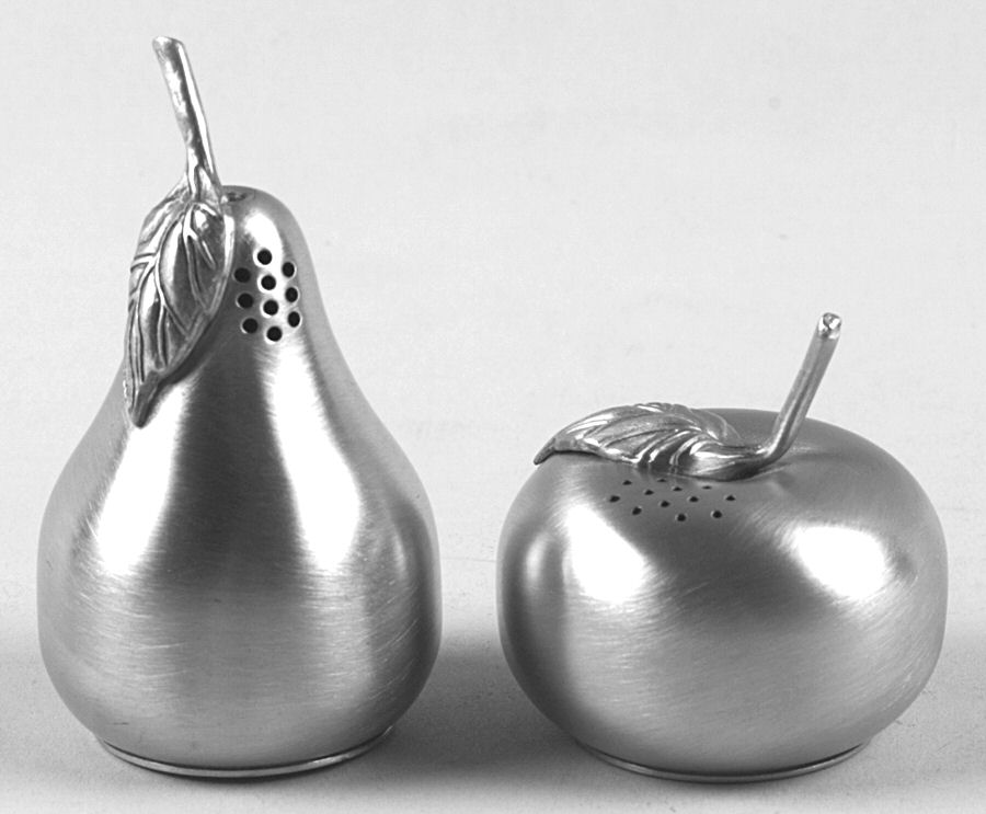 500 (Pewter, Hollowware) Salt and Pepper Set by Kirk Stieff-1