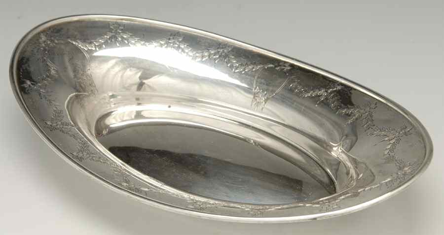 032 (Sterling, Hollowware) 10" Bread Tray by Kirk Stieff-1