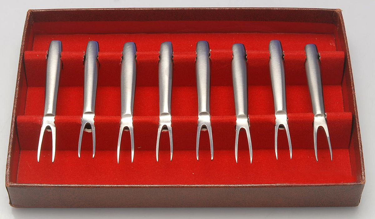 KLD1 (Stainless) Corn Spear (Set of 8) by Kalmar Design (Italy)-1