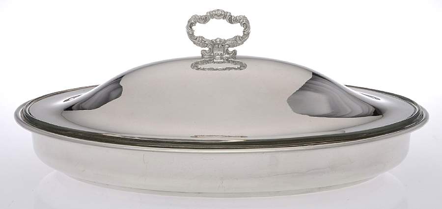 Silverplate Hollowware 1.5 Quart Oval Casserole by Kent Silversmiths-1