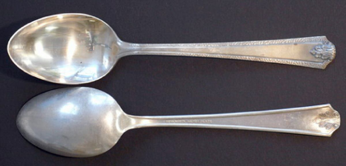 KNP2 (Silverplate) Place/Oval Soup Spoon by Kenilworth-1