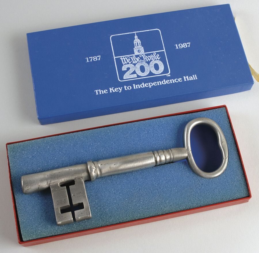 Independence Hall (Pewter, Hollowware) 7" Big Key by Kirk Stieff-1