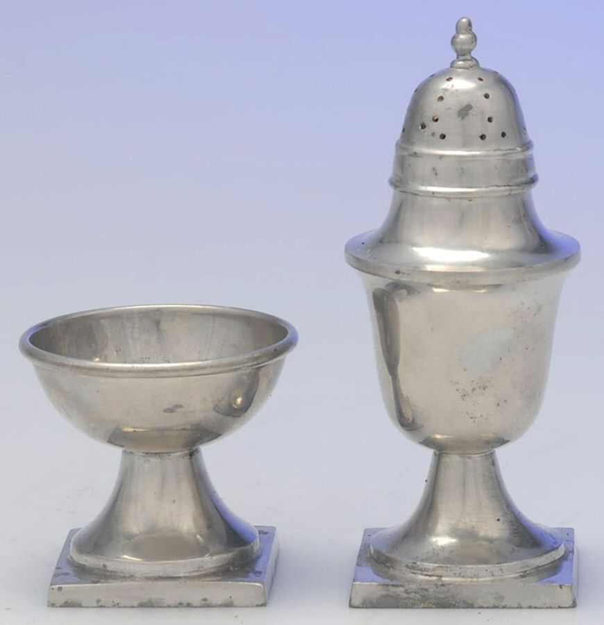 Williamsburg (Pewter, Hollowware) Open Salt Master & Pepper Shaker Set by Kirk Stieff-1