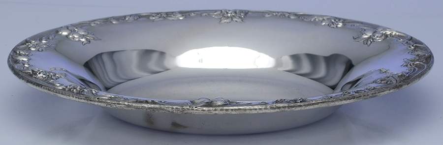 614 (Sterling, Hollowware) 10" Round Low Vegetable Bowl by Kirk Stieff-1