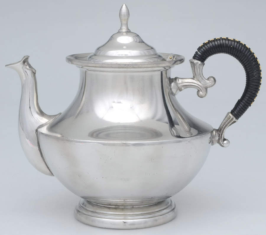 KUZ1 (Pewter, Hollowware) Black Handle Teapot by C Kurz & Co-1