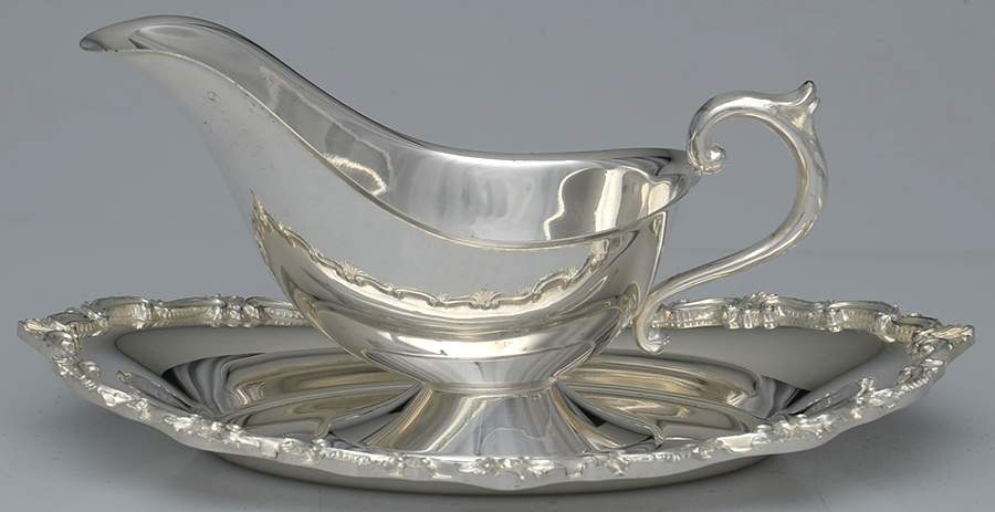 Silverplate Hollowware Plated Gravy Boat with Attached Underplate by Leonard Silver Mfg Co-1