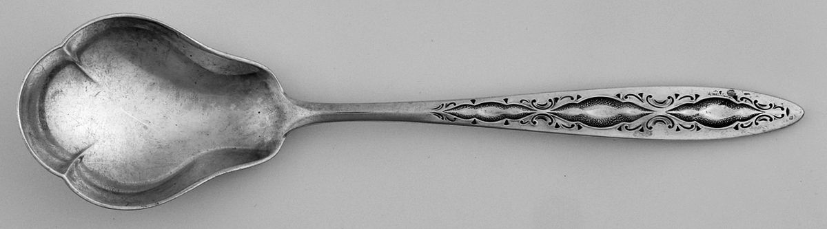 Bridal Lace (Sterling, 1973) Sugar Spoon by Lunt Silver-1