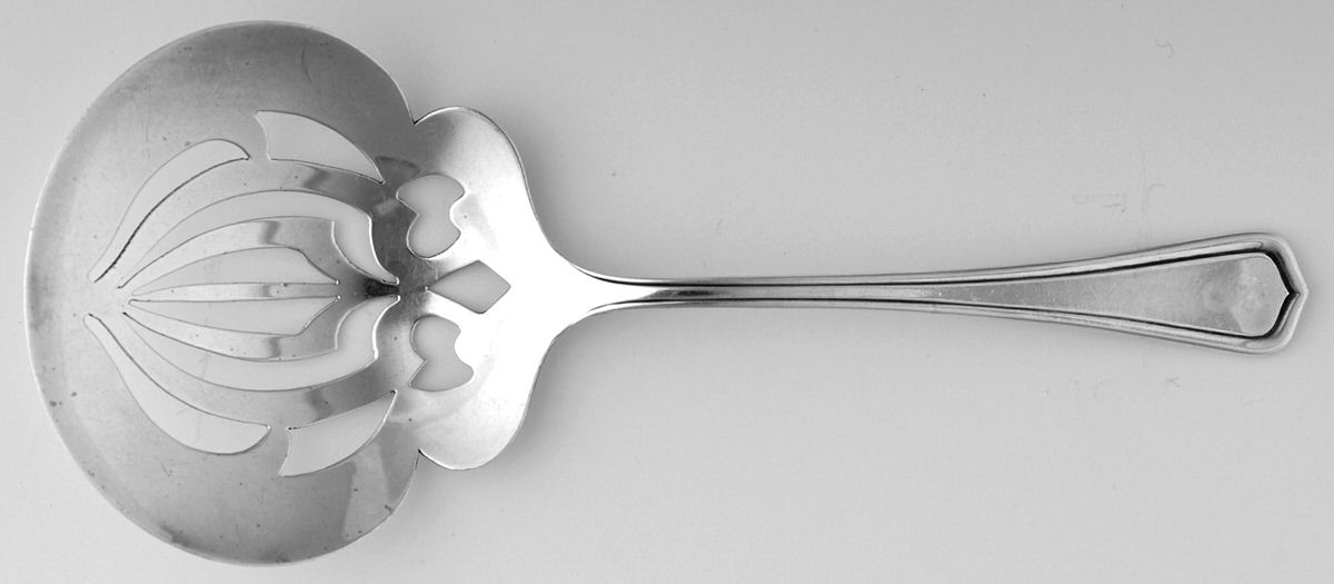Carolina (Sterling, 1913) Solid Bon Bon Spoon with Pierced Bowl by Lunt Silver-1