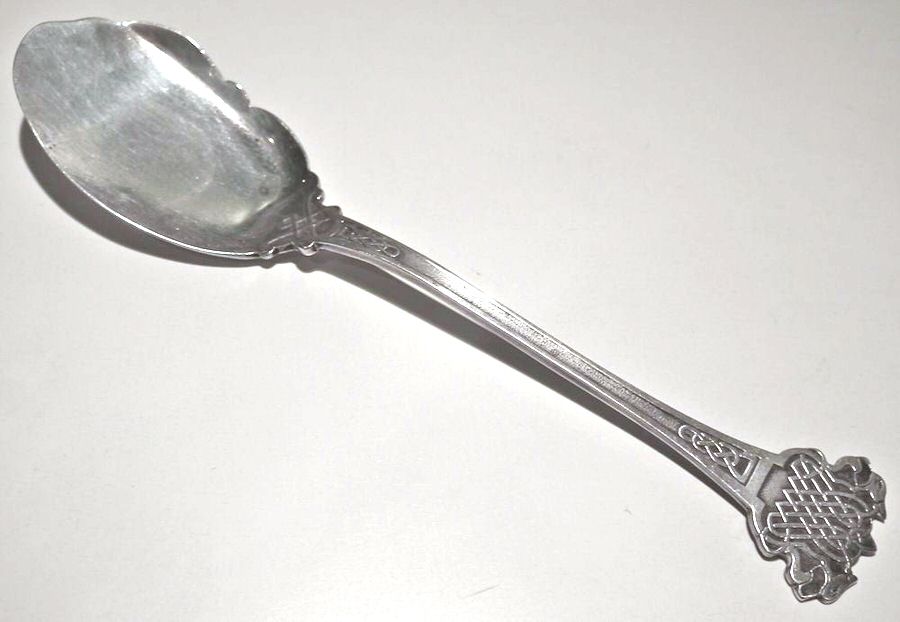 Celtic (Sterling, 1909) Large Solid Jelly Server by Lunt Silver-1