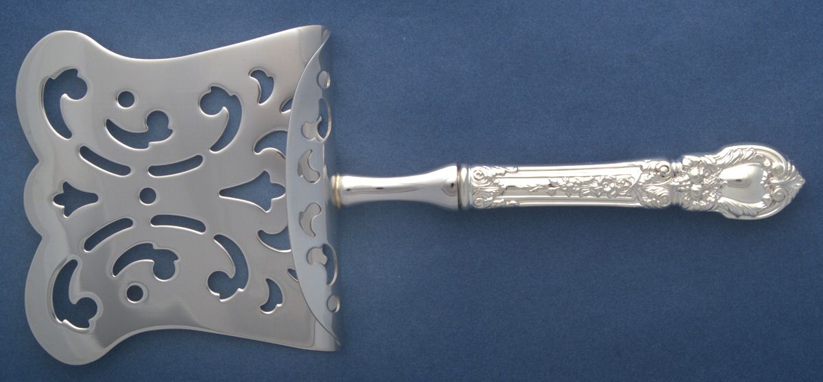 Charles II (Sterling, 1934, No Monograms) Hollow Asparagus Server with Stainless Hood by Lunt Silver-1