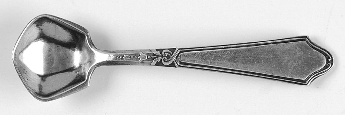 Chateau-Chateau Thierry(Sterling, 1919) Individual Salt Spoon by Lunt Silver-1