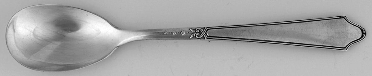 Chateau-Chateau Thierry(Sterling, 1919) Large Sherbet Spoon by Lunt Silver-1