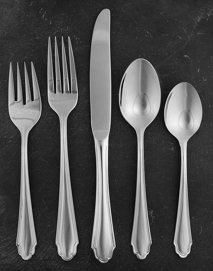 Clarendon (Stainless, 1981) 5 Piece Place Setting by Lunt Silver-1