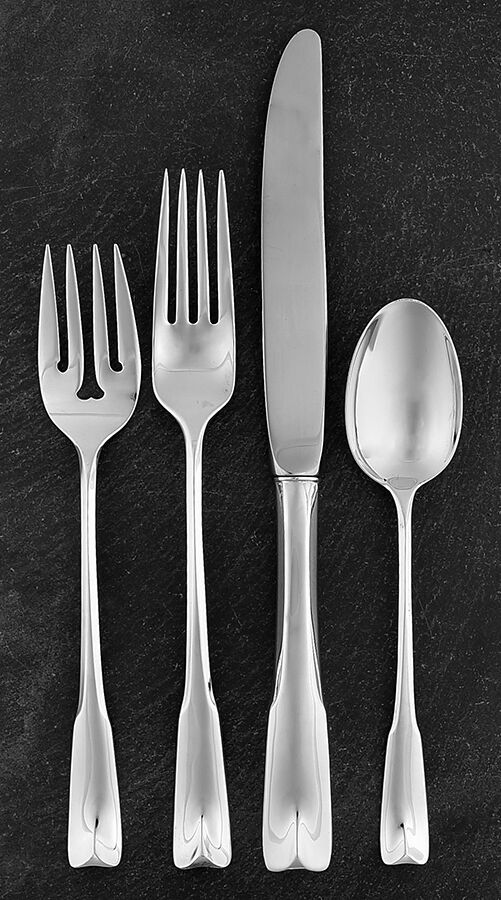 Colonial Theme (Sterling, 1964) 32 Piece Estate Set by Lunt Silver-1