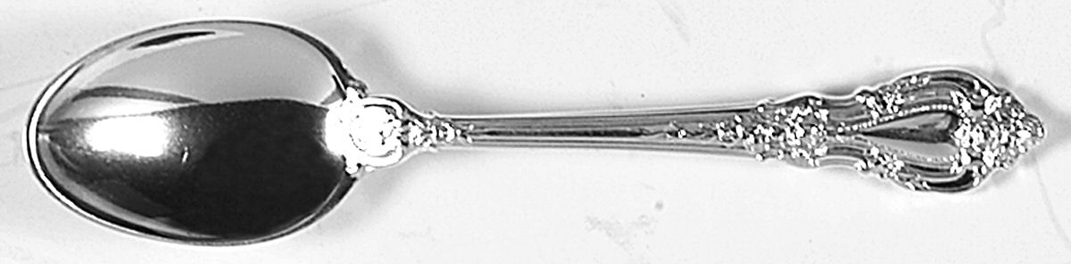 Eloquence (Sterling, 1953) Individual Salt Spoon by Lunt Silver-1