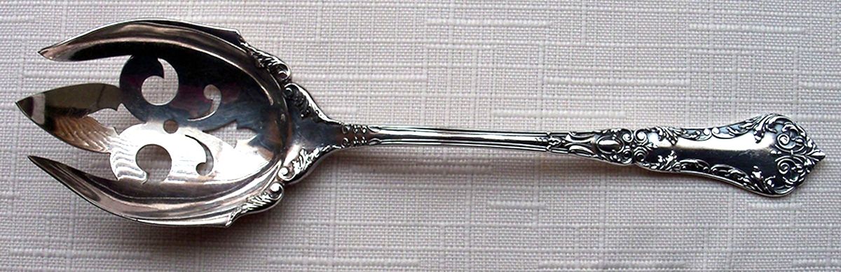 Eltham (Silverplate, 1890) Medium Solid Cold Meat Serving Fork by Lunt Silver-1