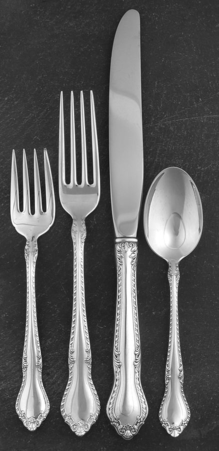 English Georgian (Silverplatelate, 1980) 4 Piece Place Setting by Lunt Silver-1