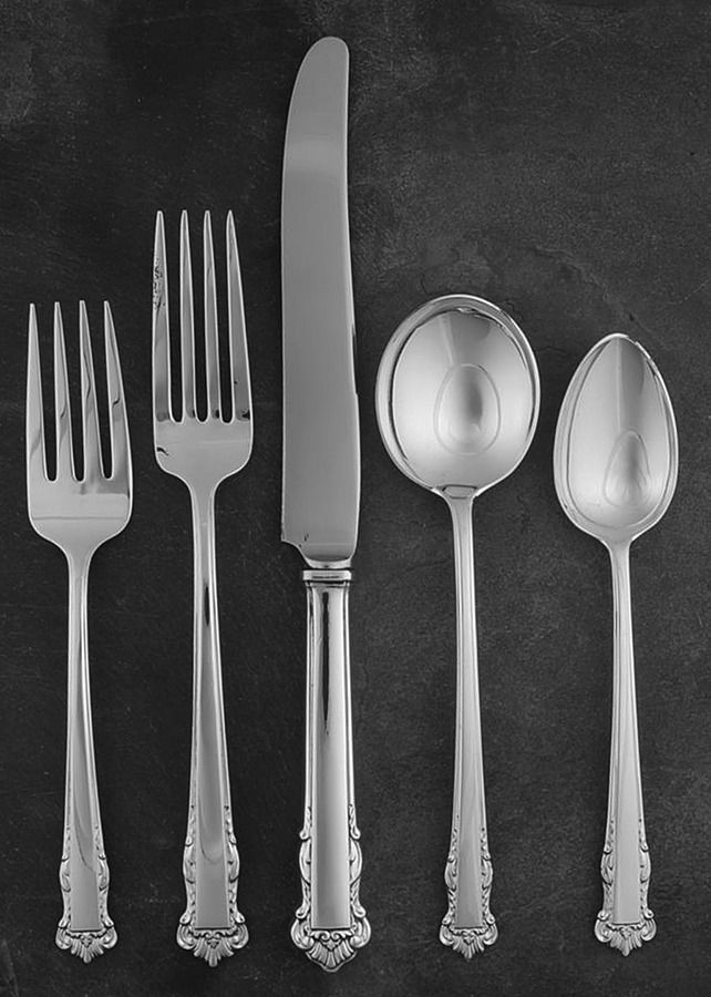 English Shell (Sterling, 1937) 5 Piece Place Size Setting by Lunt Silver-1