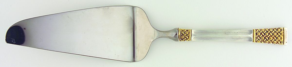Golden Columbine (Sterling, 1973) Pie & Cake Server with Stainless Blade by Lunt Silver-1