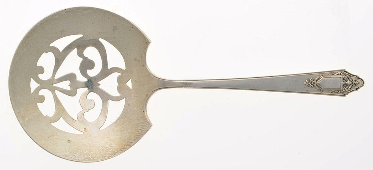 Granado (Sterling, 1929) Solid Bon Bon Spoon with Pierced Bowl by Lunt Silver-1