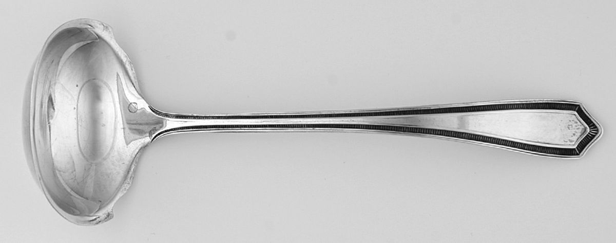 Knickerbocker (Sterling, 1912) Solid Piece Cream Ladle by Lunt Silver-1