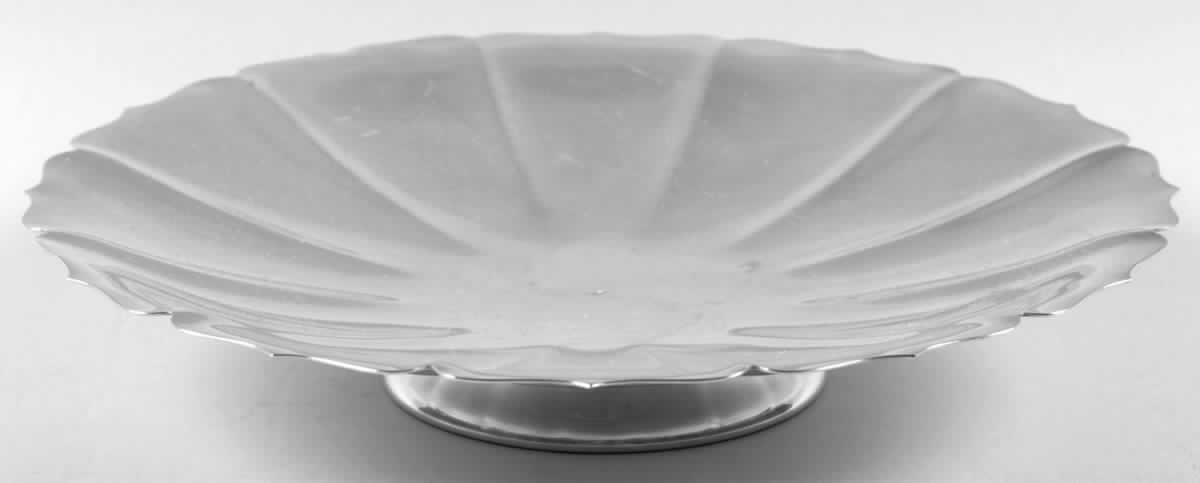 Silverplate Hollowware Footed Plated Round Centerpiece by Lunt Silver-1