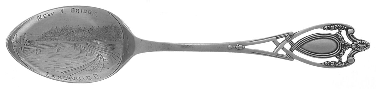 Monticello (Sterling, 1908) Souvenir Spoon (Five O'Clock) by Lunt Silver-1