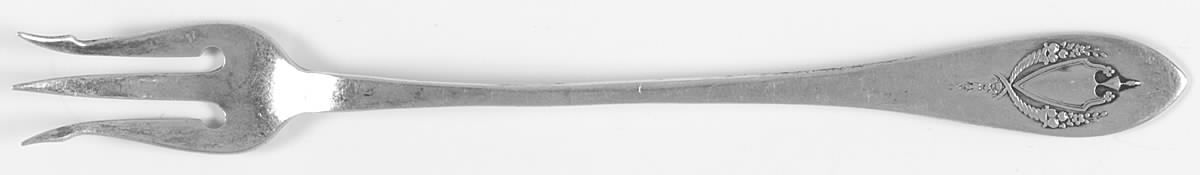 Mount Vernon (Sterling, 1905) Old Style Pickle Fork by Lunt Silver-1