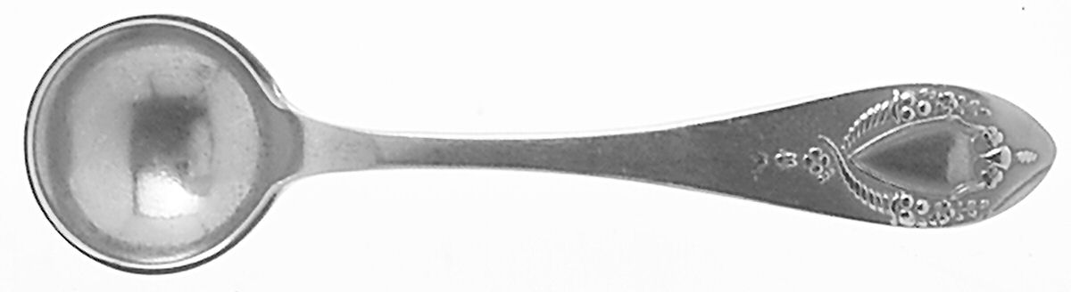 Mount Vernon (Sterling, 1905) Individual Salt Spoon by Lunt Silver-1