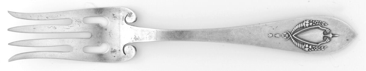 Mount Vernon (Sterling, 1905) Small Solid Cold Meat Serving Fork by Lunt Silver-1