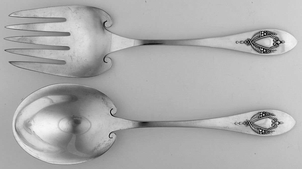 Mount Vernon (Sterling, 1905) (2 Pc) Solid Salad Set by Lunt Silver-1