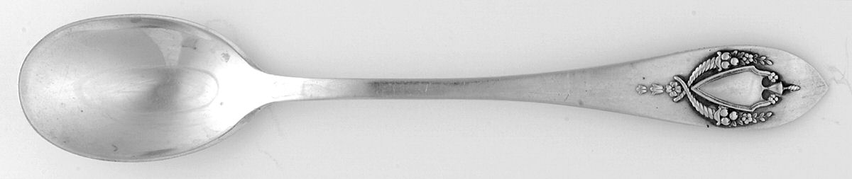 Mount Vernon (Sterling, 1905) Large Sherbet Spoon by Lunt Silver-1