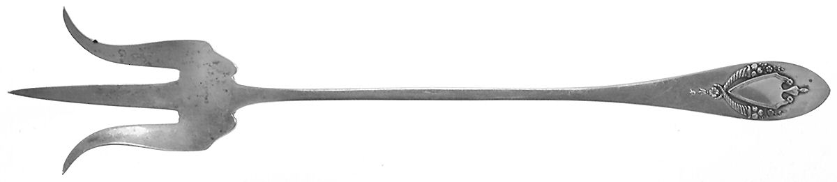 Mount Vernon (Sterling, 1905) Large Lettuce Serving Fork by Lunt Silver-1