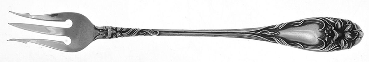 Narcissus (Sterling, 1903) Short Handle Pickle/Olive Fork by Lunt Silver-1