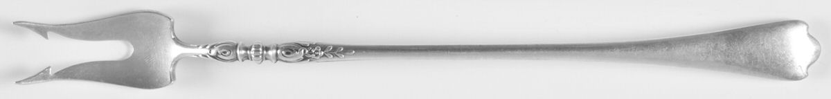 Nellie Custis (Sterling, 1915) Long Handle Olive Fork by Lunt Silver-1