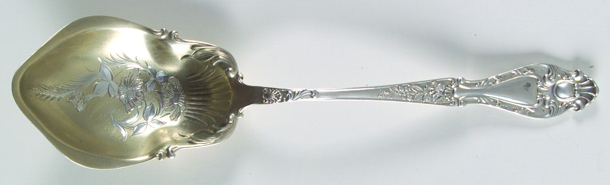 Verona (Sterling, 1894) Small Solid Berry/Casserole Spoon by Lunt Silver-1