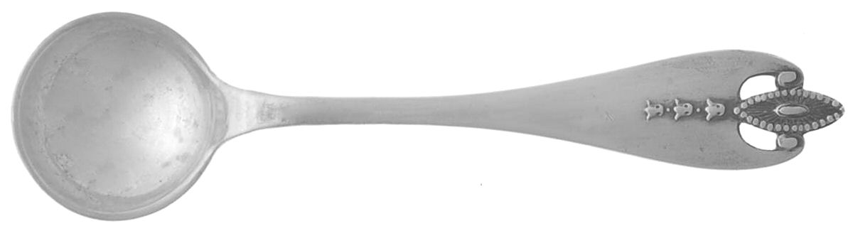 Virginia (Sterling, 1910) Individual Salt Spoon by Lunt Silver-1