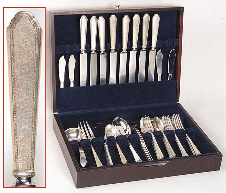 William & Mary (Sterling, 1921, No Monos) 47 Piece Set by Lunt Silver-1