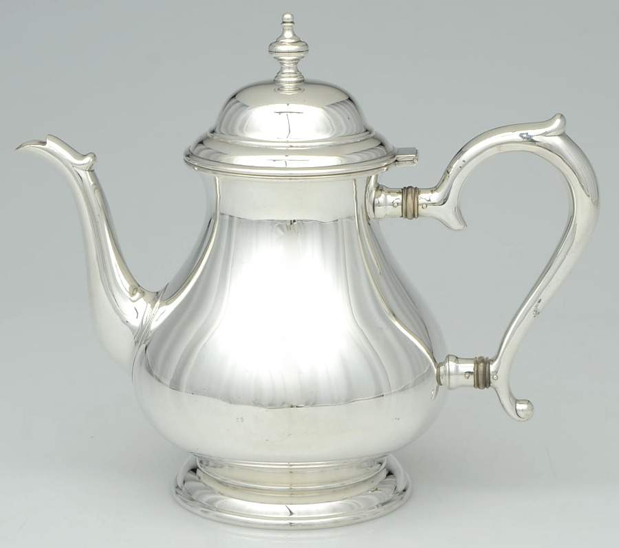 Mid Georgian (Sterling, Hollowware) Teapot by Lunt Silver-1