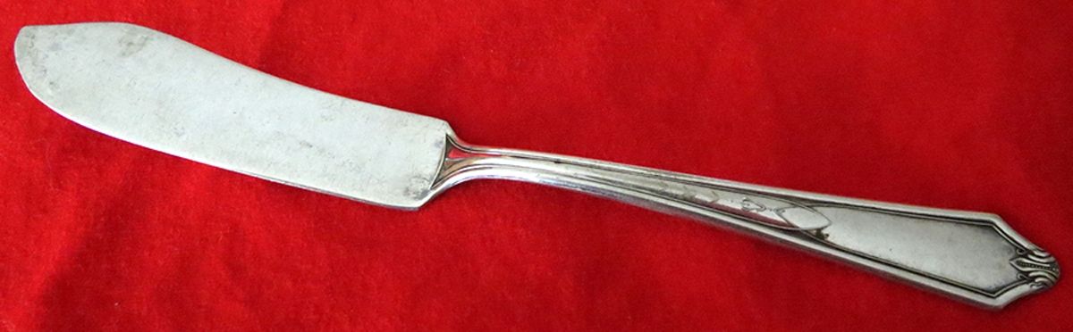 LAX1 (Silverplate) Flat Handle Master Butter Knife by Lafayette-1