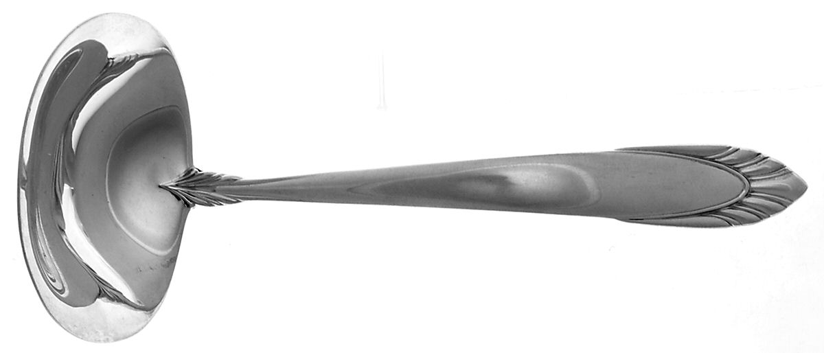 Soleil Solid Gravy Ladle by Lunt Silver-1