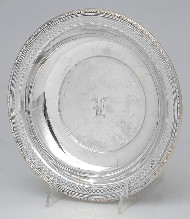 William & Mary (Sterling, Hollowware)  9" Monogram Pierced Round Vegetable Bowl by Lunt Silver-1