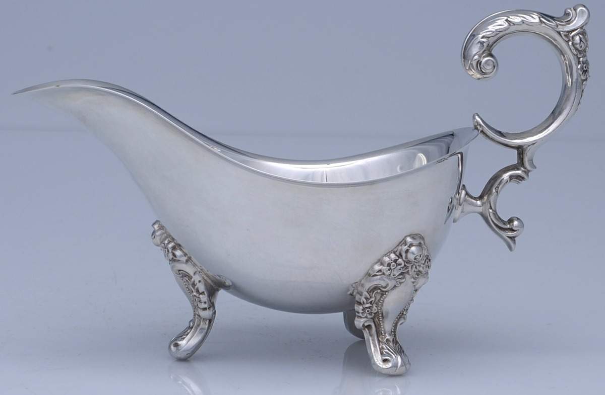 Eloquence (Silverplate, Hollowware) Plated Gravy Boat No Underplate by Lunt Silver-1