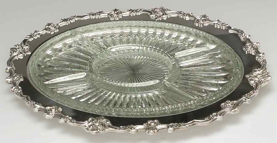 Eloquence (Silverplate, Hollowware) Relish with Glass Liner by Lunt Silver-1