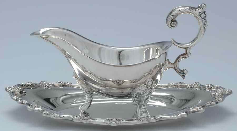 Eloquence (Silverplate, Hollowware) Plated Gravy Boat & Underplate by Lunt Silver-1