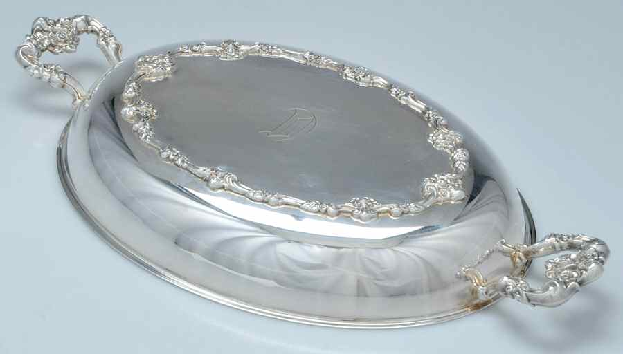 Eloquence (Silverplate, Hollowware) Double Vegetable Bowl-Lid by Lunt Silver-1